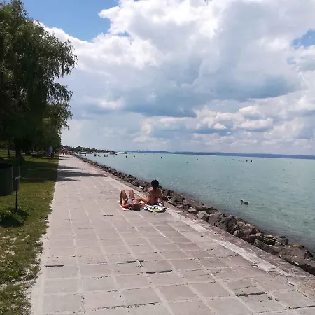 In Siofok/balaton 19778 Appartement *